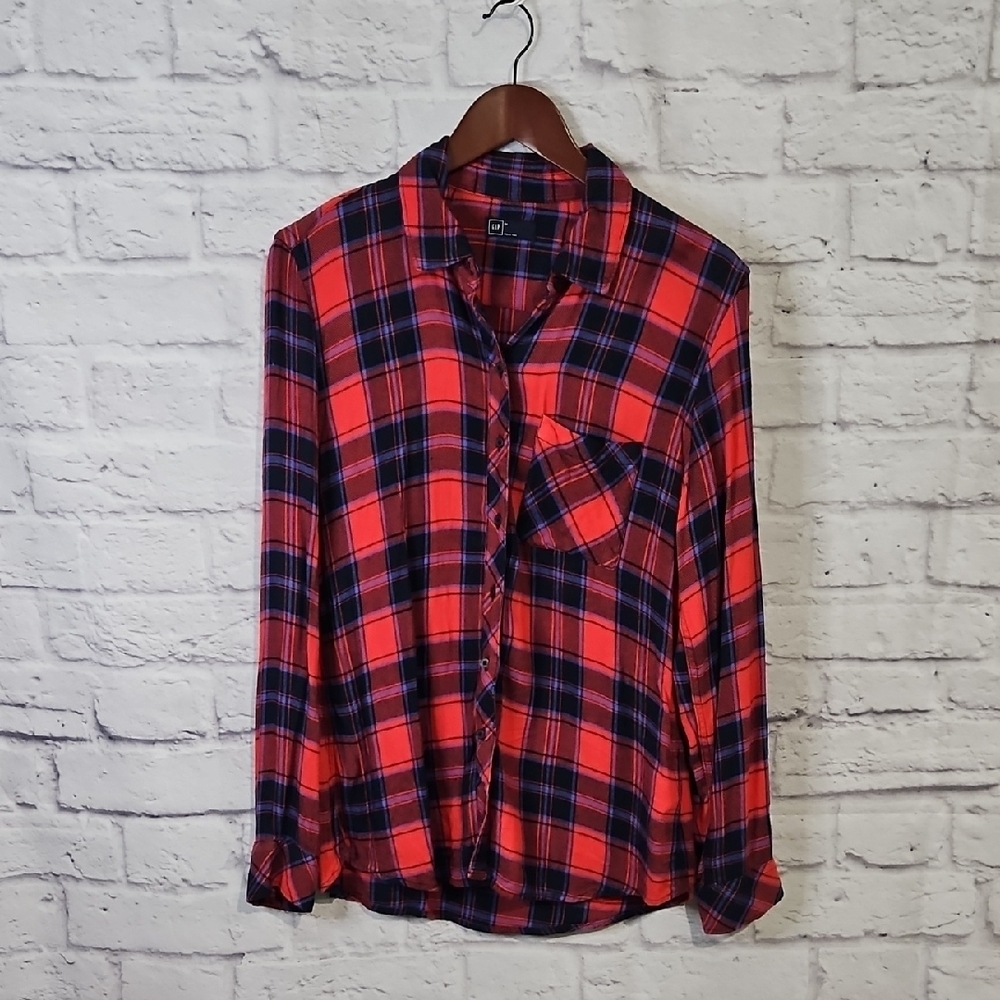 GAP Vibrant Pink and Navy Plaid Shirt